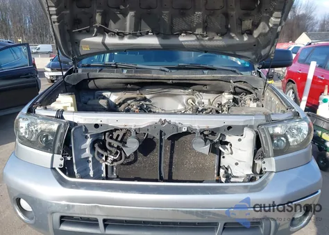 2013 Toyota Tundra Grade 5.7L V8 z USA, uszkodzony, nr VIN 5TFDW5F17DX294071